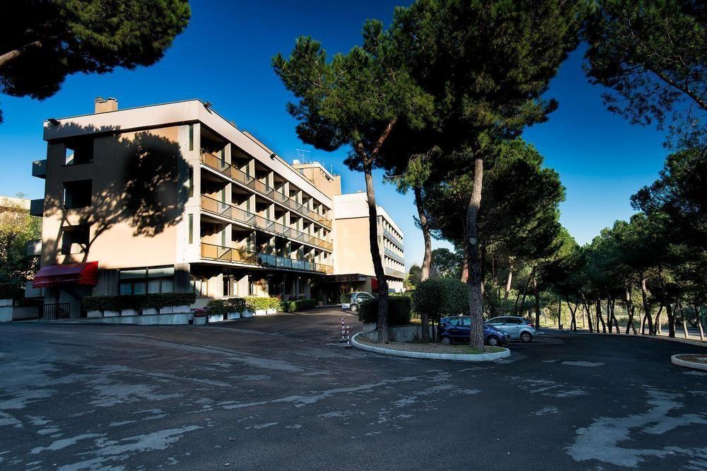 Park Hotel Blanc Et Noir Roma Exterior foto